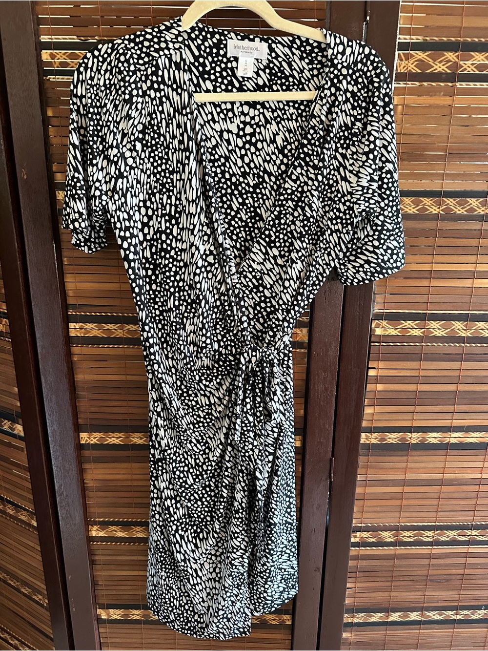 Motherhood Maternity Wrap Dress Women Medium Black White